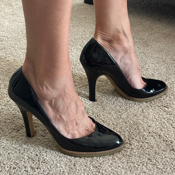 Authentic Gucci Vernice Patent Leather size 6.5 - Picture 7 of 8